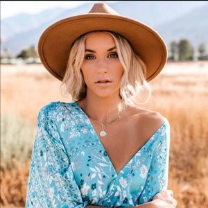 - EL DORADO HAT - CAMEL ( Vici dolls )